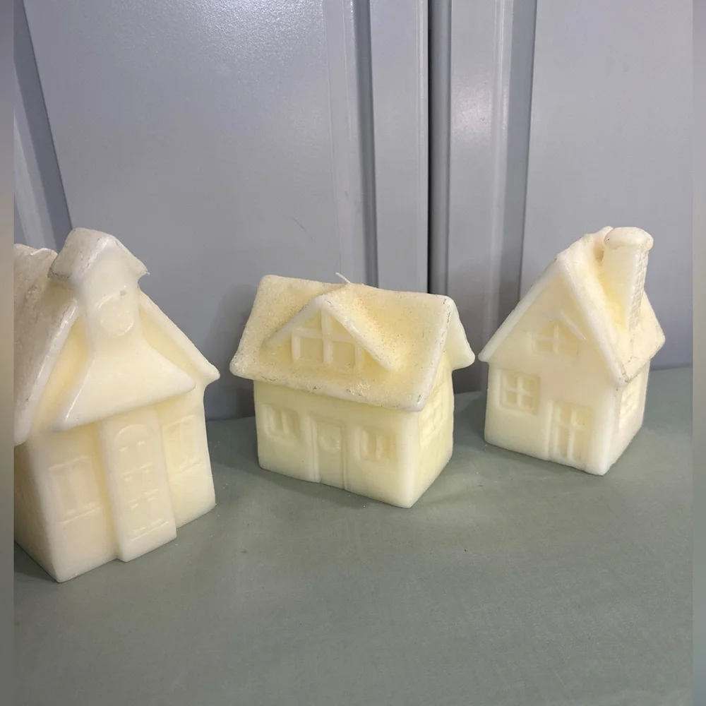 Cottage House Candles set of 3 Never used - Picture 7 of 10
